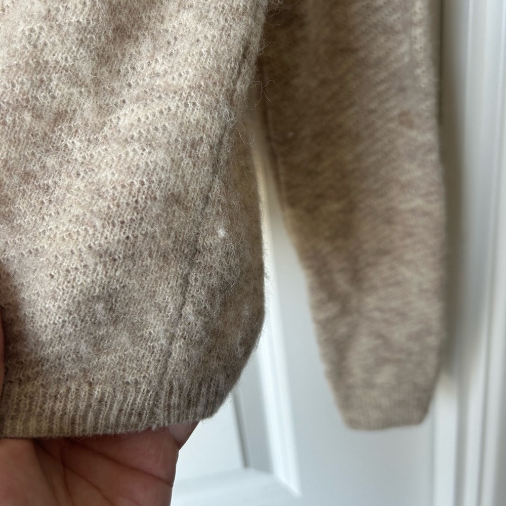 Wilfred Aubri Cropped Sweater Sz XXS - Picture 5 of 5